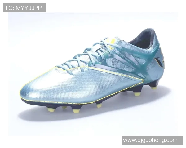 探索足球鞋的魅力与设计风格，尽显运动激情与时尚元素的完美结合